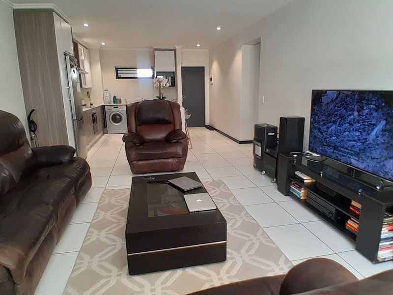 Apartment For Sale In Sandton - Photo 9