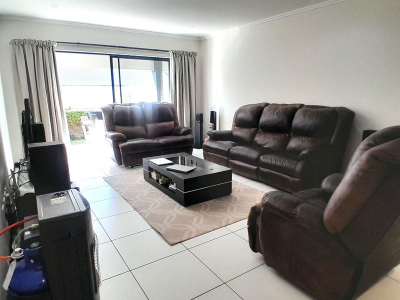 Apartment For Sale In Sandton - Photo 7