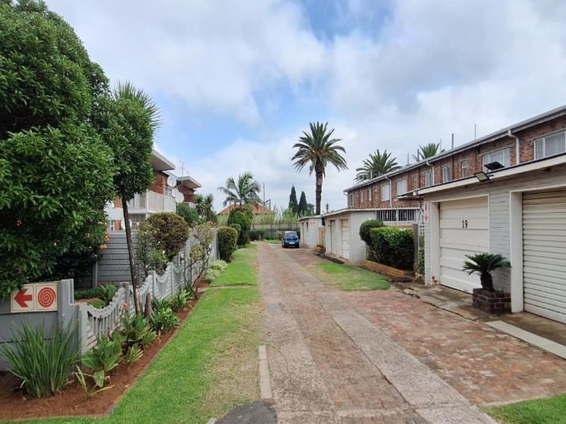 Townhouse For Sale In Benoni - Photo 3