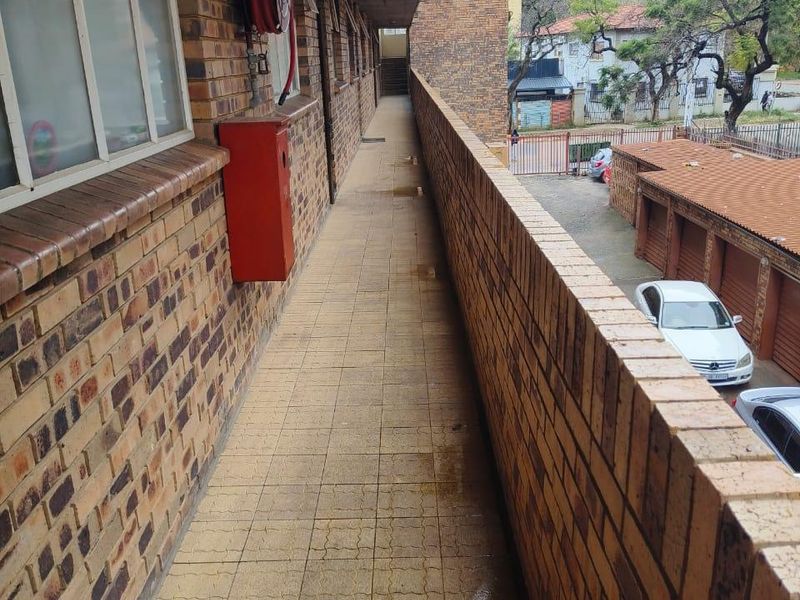 Apartment For Sale In Pretoria - Photo 6
