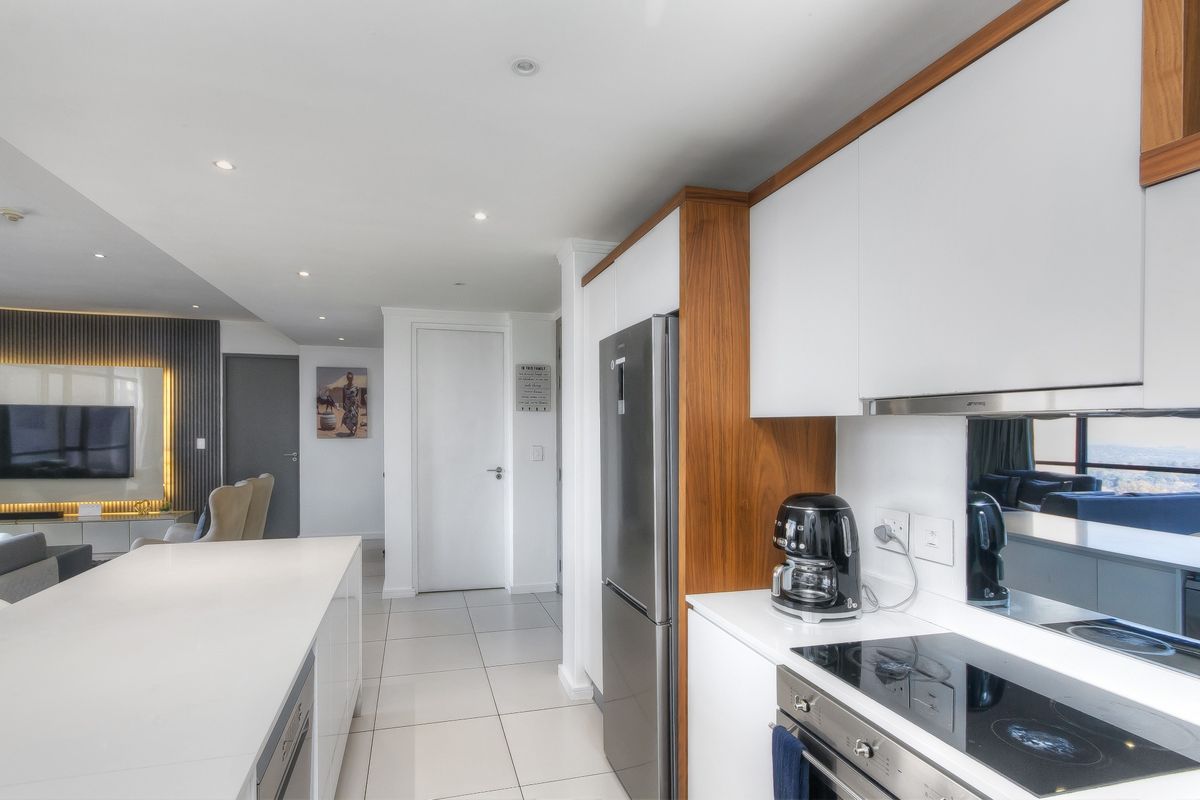 Apartment For Sale In Sandton - Photo 3