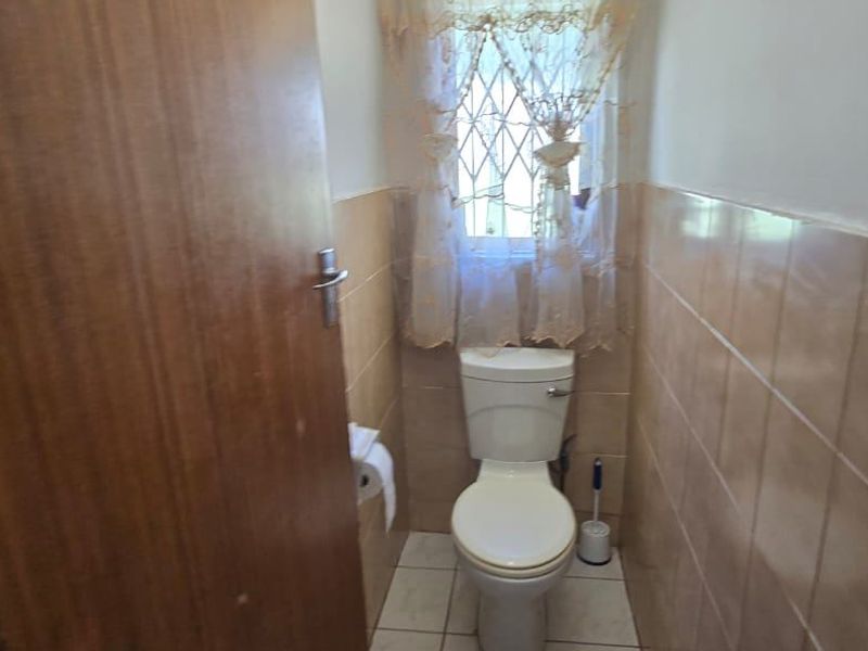 House Rental Monthly In Port Shepstone - Photo 10