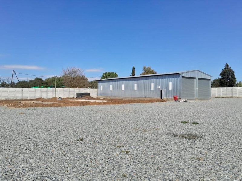 Commercial Rental Monthly In Kempton Park - Photo 1
