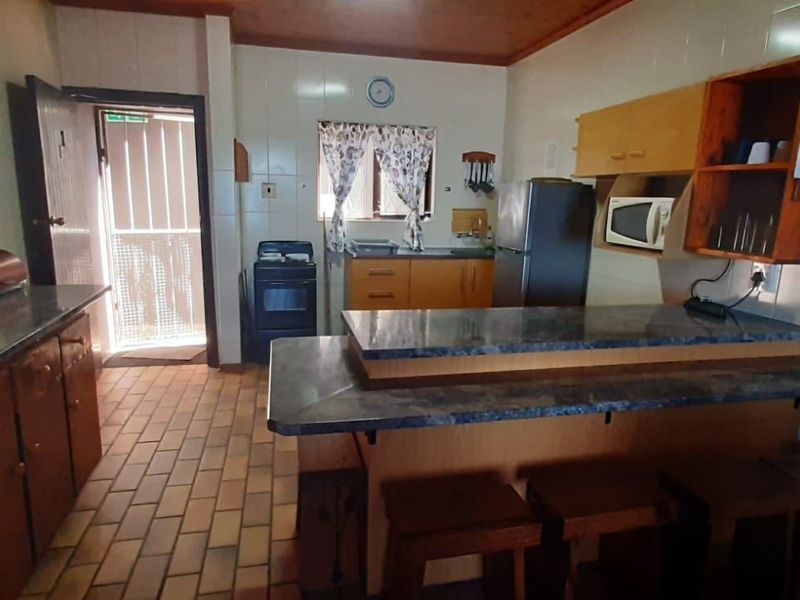 Apartment For Sale In Margate - Photo 4