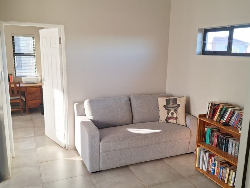 Townhouse For Sale In Bloemfontein - Photo 8