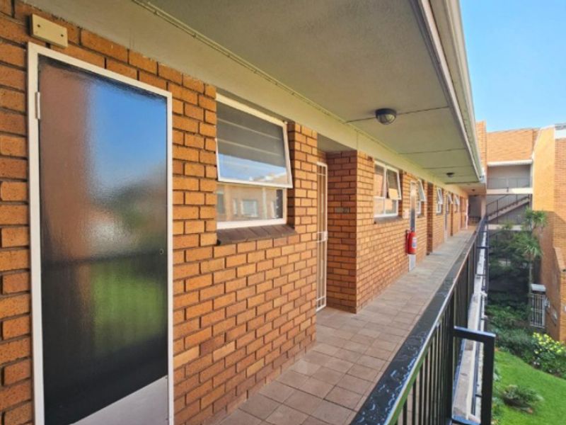 Apartment For Sale In Germiston - Photo 2