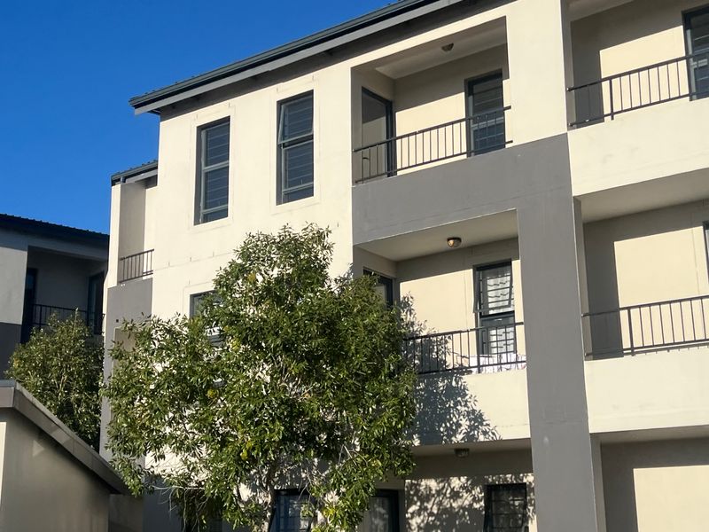 Apartment For Sale In Blouberg - Photo 2