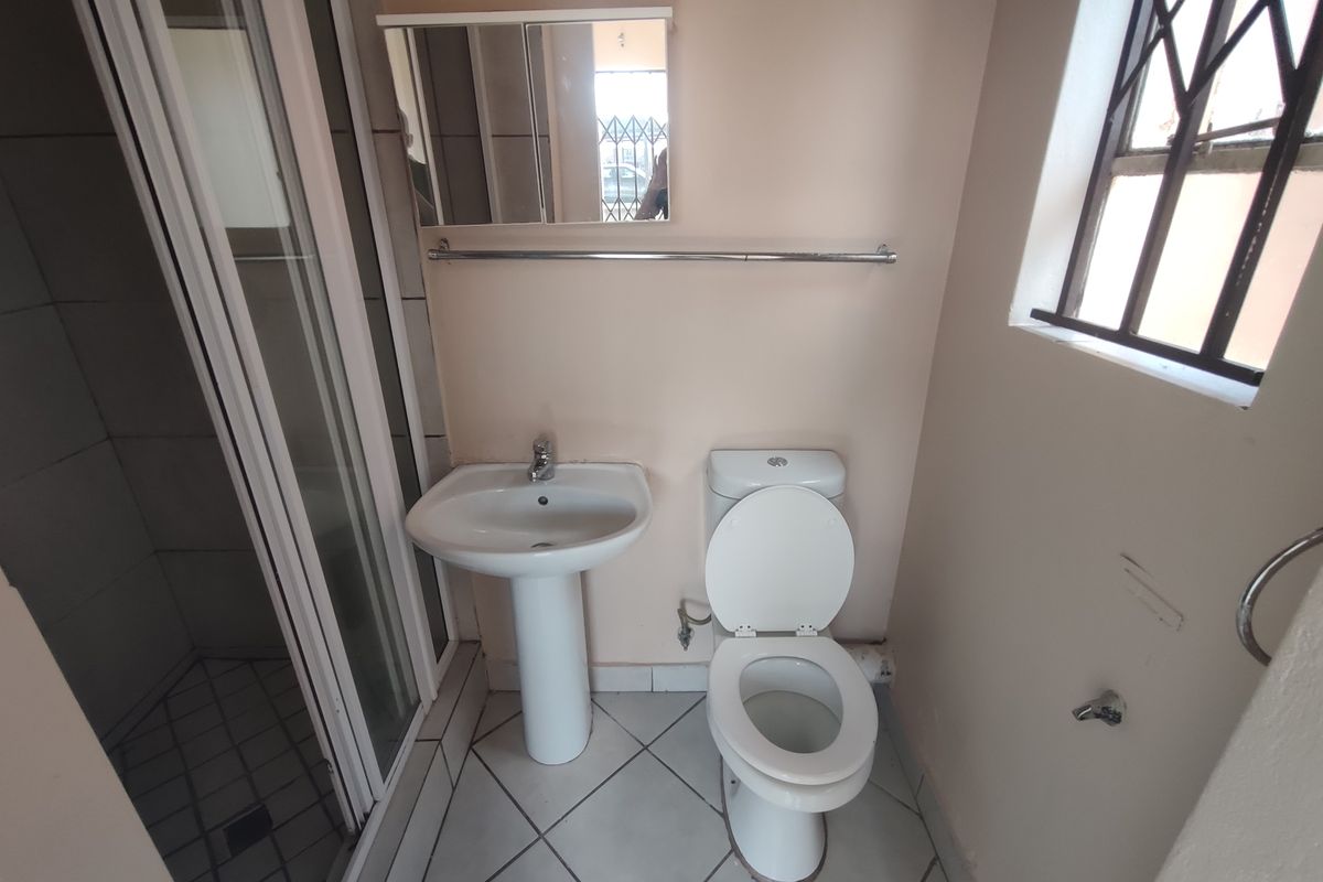 House For Sale In Boksburg - Photo 2