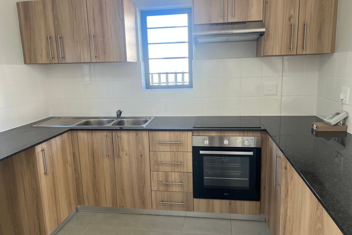 House For Sale In Blouberg - Photo 3