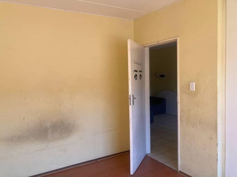 Apartment For Sale In Boksburg - Photo 8