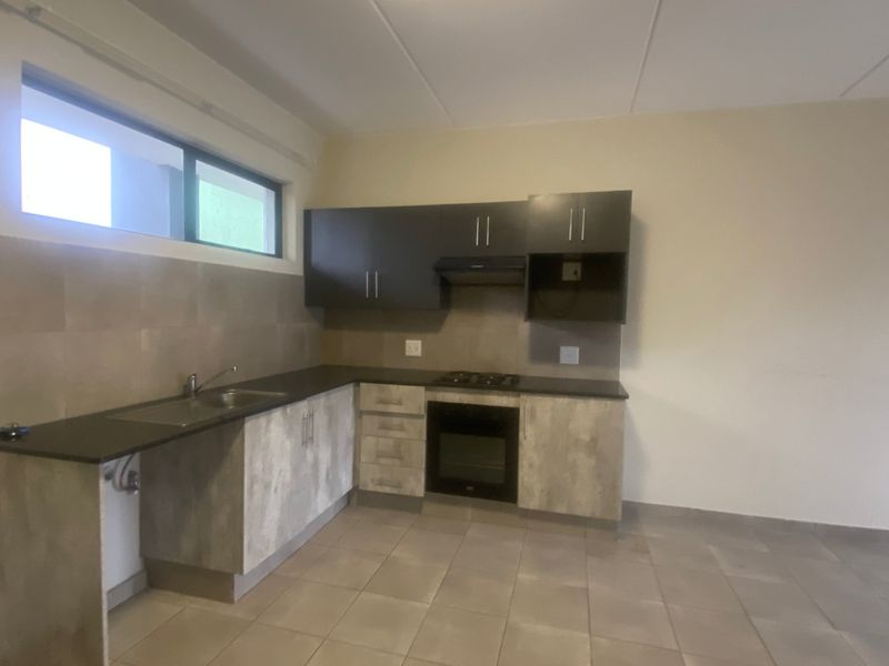 Apartment For Sale In Benoni - Photo 1