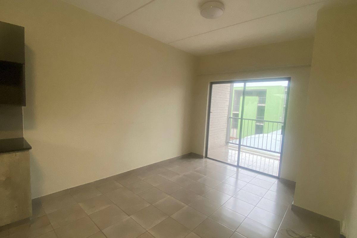 Apartment For Sale In Benoni - Photo 3