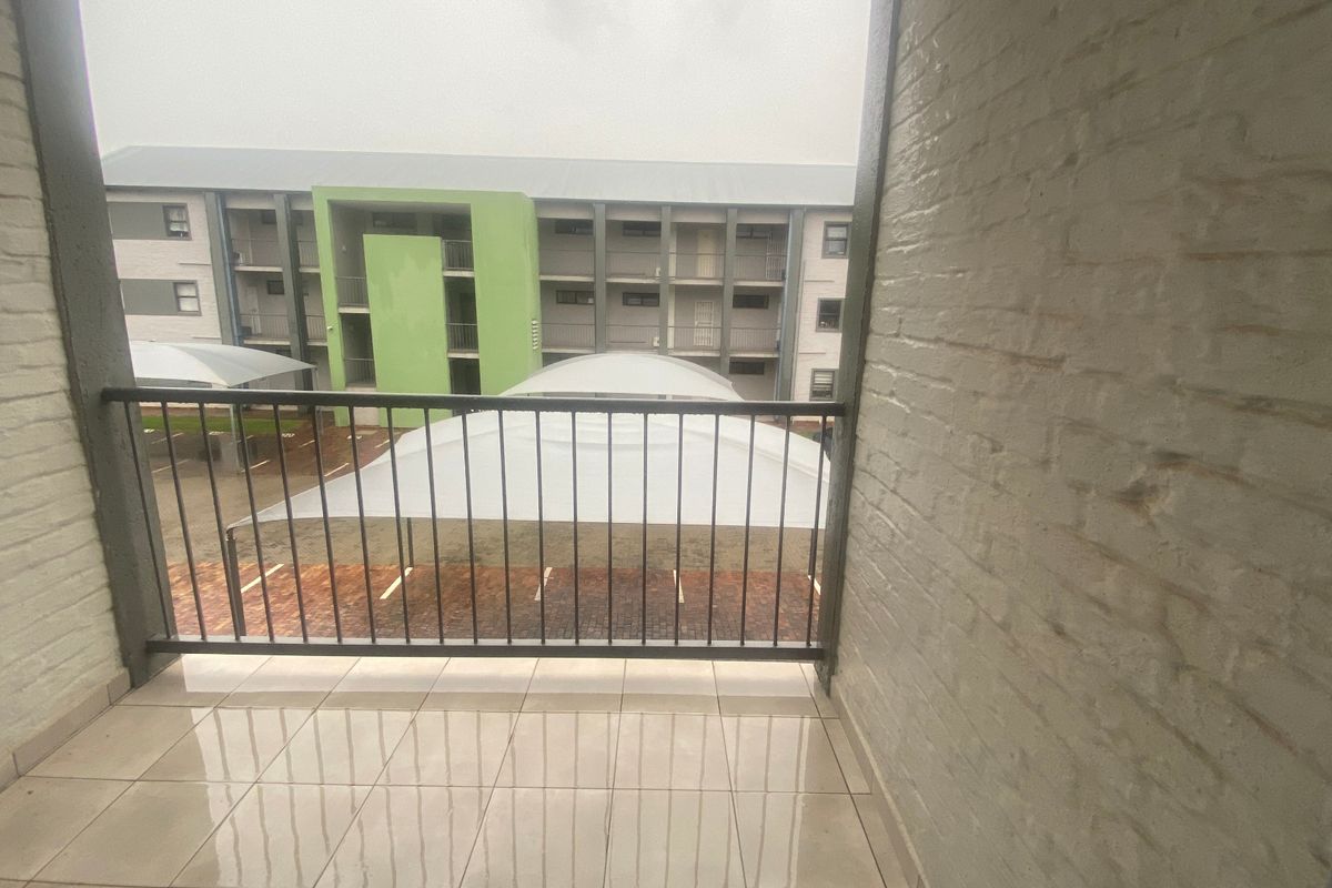 Apartment For Sale In Benoni - Photo 4