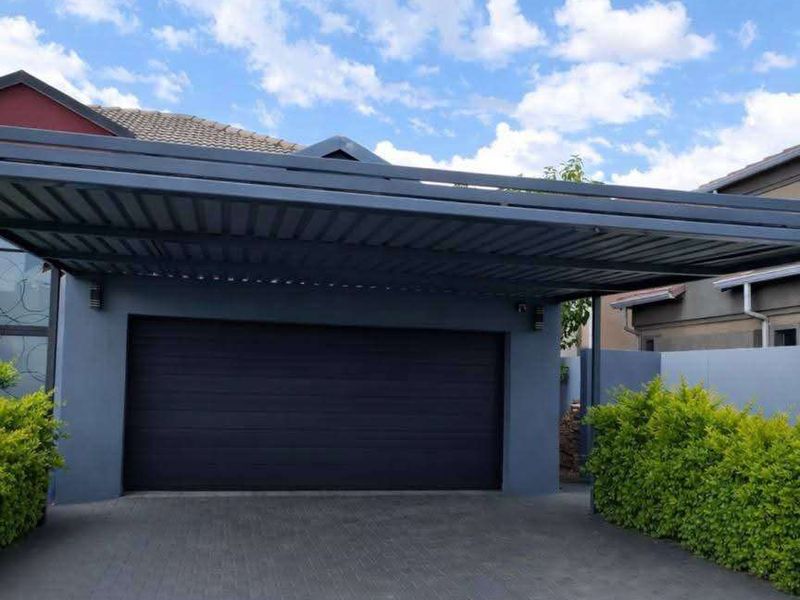 House For Sale In Pretoria - Photo 2