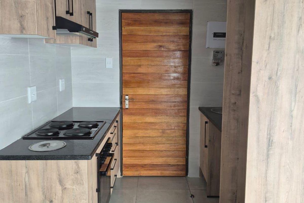 Apartment Rental Monthly In Soweto - Photo 4