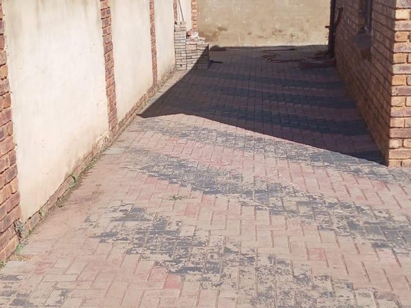 House For Sale In Pretoria - Photo 7