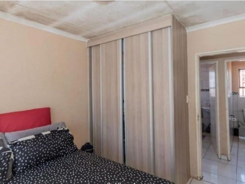 House For Sale In Benoni - Photo 8