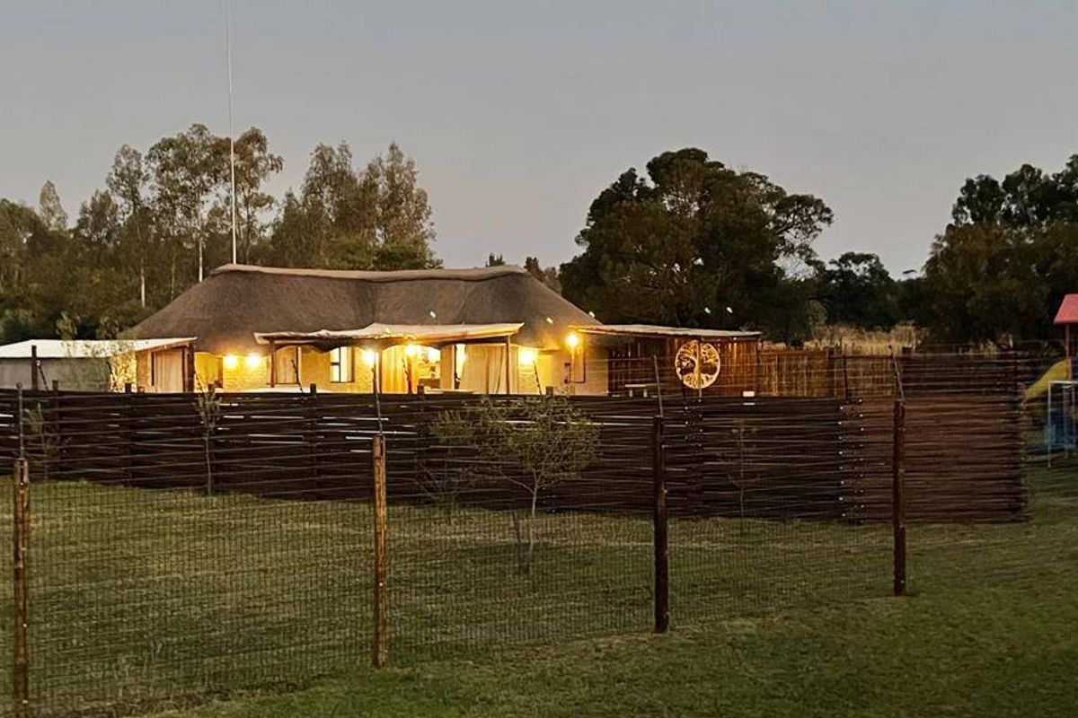 House For Sale In Pretoria - Photo 2