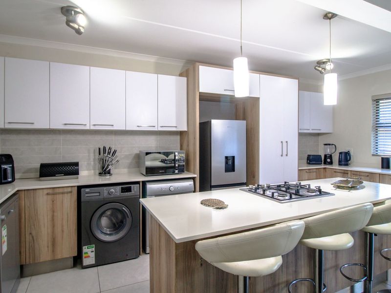 Apartment Rental Monthly In Edenvale - Photo 3