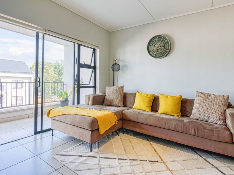 Townhouse For Sale In Johannesburg - Photo 8