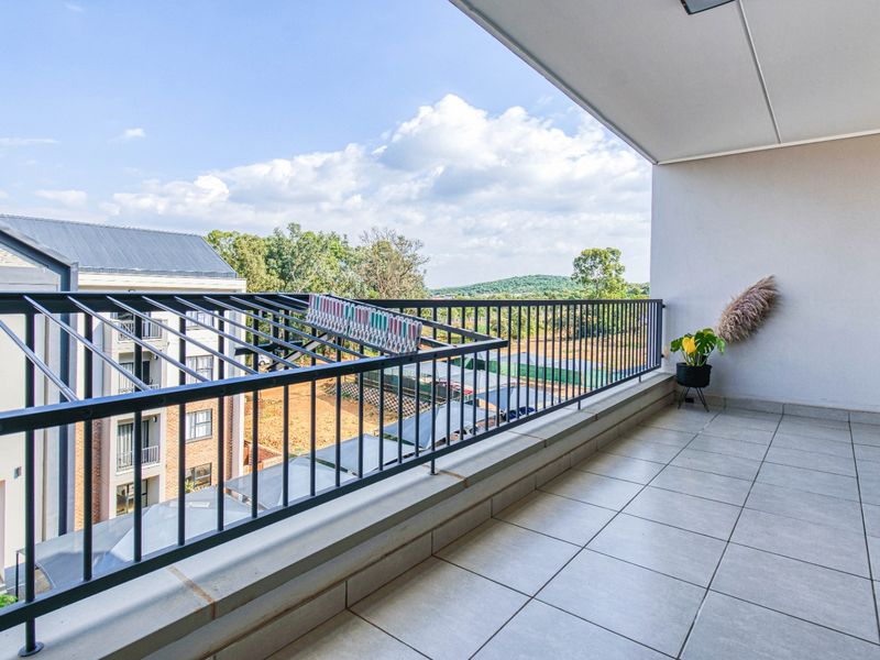 Townhouse For Sale In Johannesburg - Photo 3