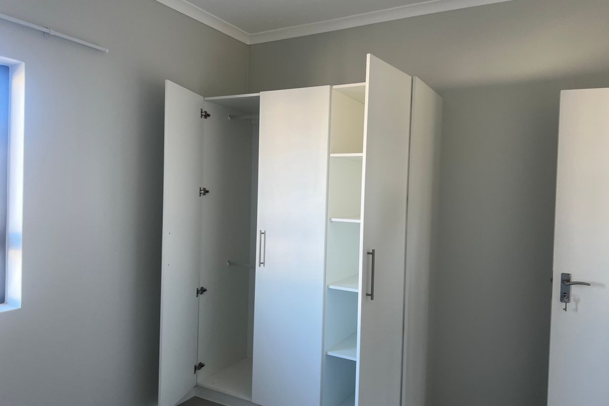 House For Sale In Blouberg - Photo 4