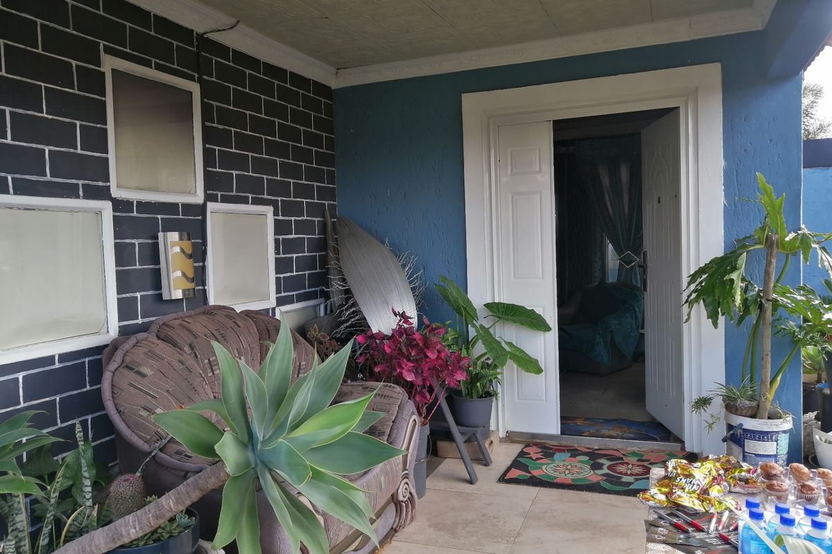 House For Sale In Johannesburg - Photo 4