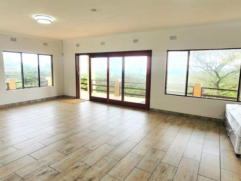 House For Sale In Port Edward - Photo 5