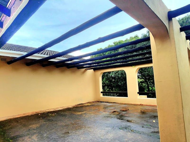 House For Sale In Port Edward - Photo 1