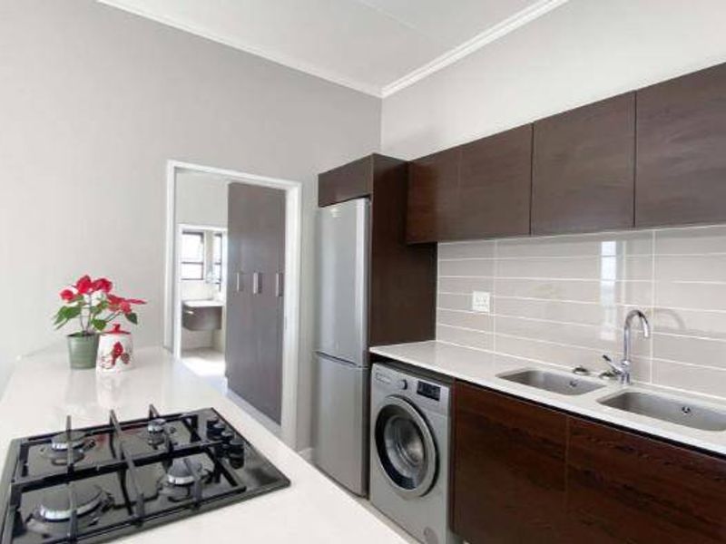 Apartment Rental Monthly In Edenvale - Photo 5