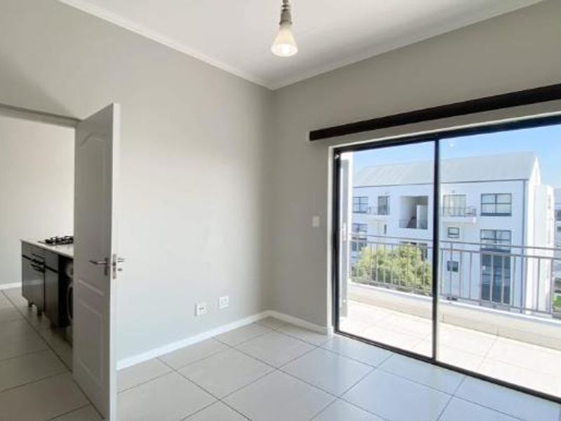Apartment Rental Monthly In Edenvale - Photo 10