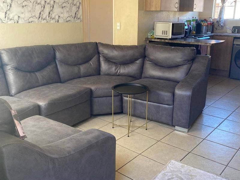 Townhouse For Sale In Akasia - Photo 6
