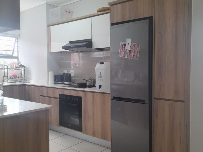 Apartment Rental Monthly In Sandton - Photo 4