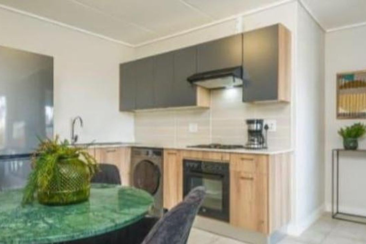 Apartment Rental Monthly In Sandton - Photo 2