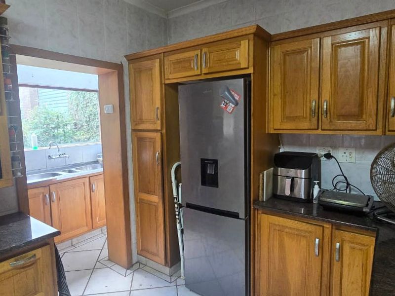 House Pending Sale In Port Shepstone - Photo 4