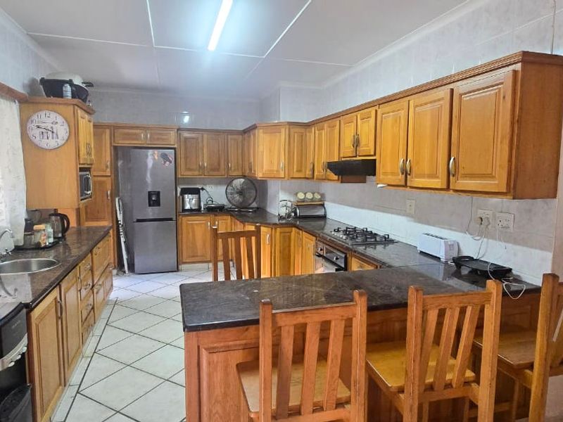 House Pending Sale In Port Shepstone - Photo 3