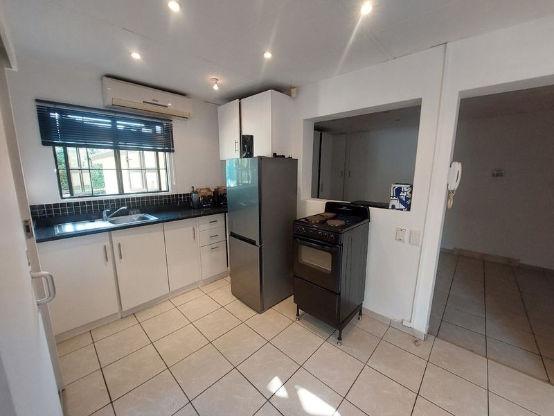 Apartment Rental Monthly In Mount Edgecombe - Photo 5