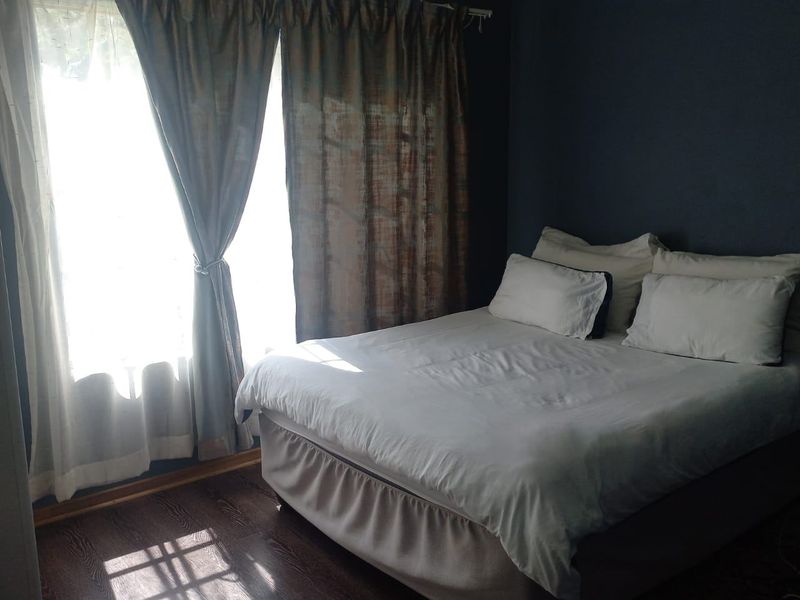Townhouse Rental Monthly In Centurion - Photo 9