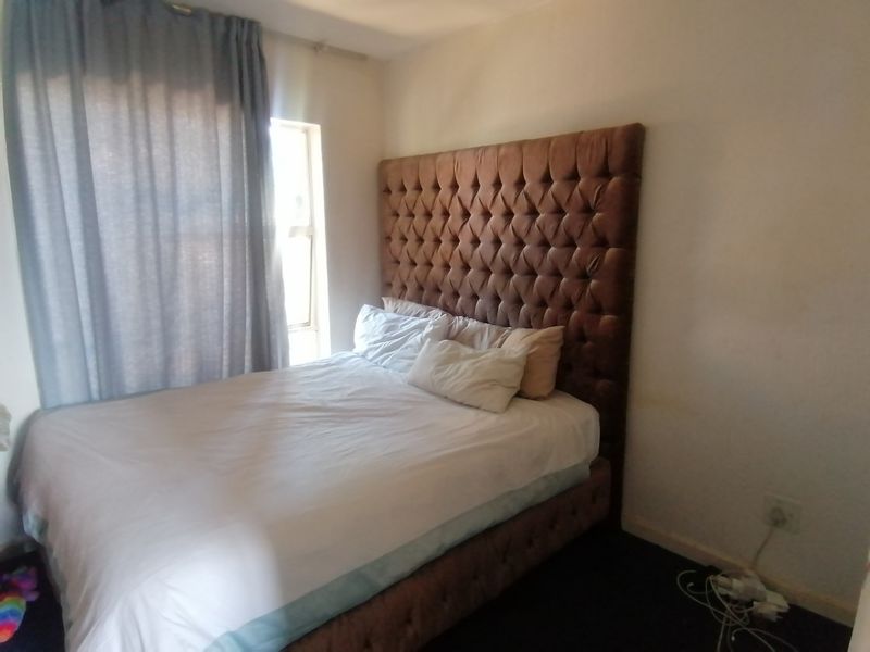 Apartment For Sale In Sandton - Photo 9