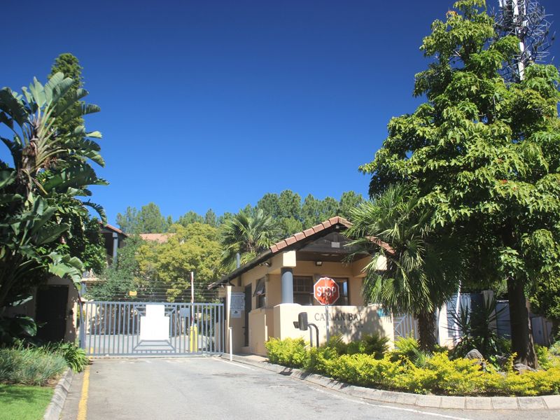 Apartment For Sale In Sandton - Photo 2