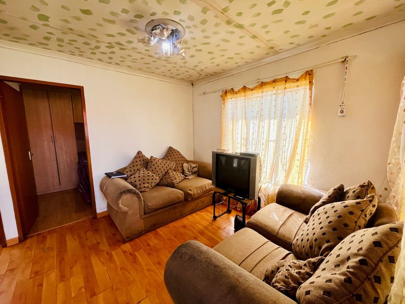 House For Sale In Boksburg - Photo 4