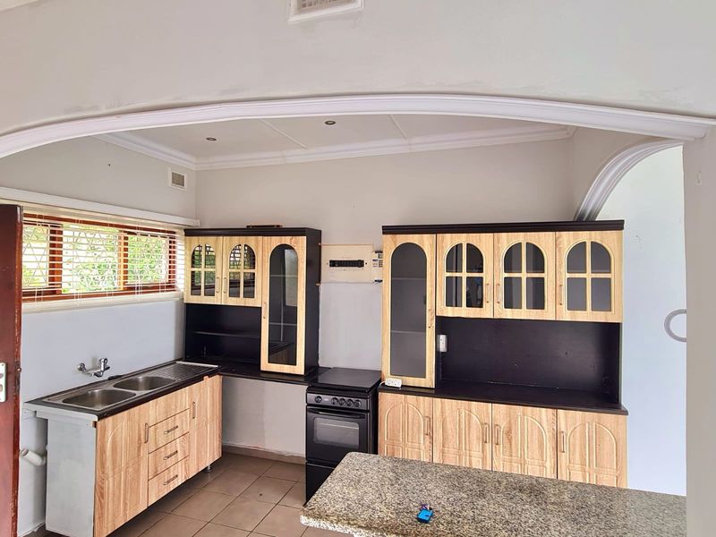 Apartment For Sale In Port Shepstone - Photo 4