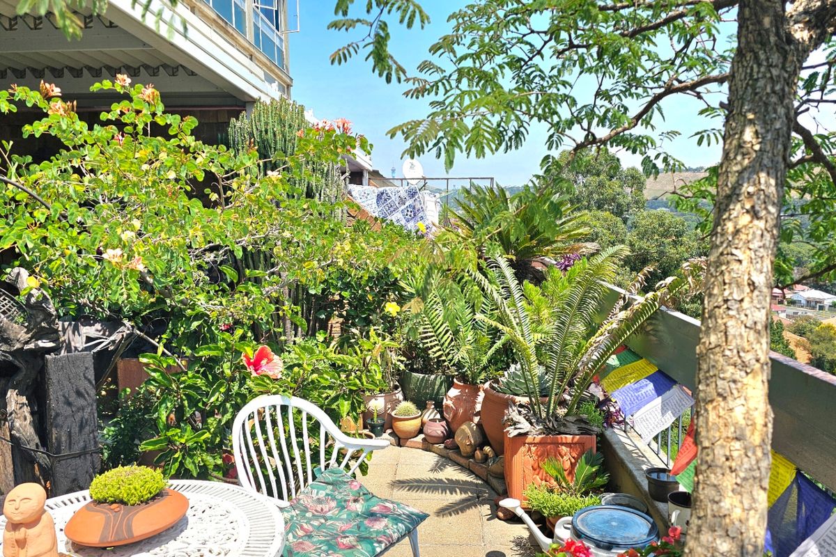 Apartment For Sale In Johannesburg - Photo 5