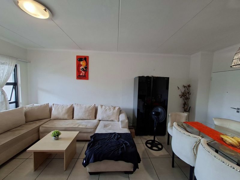 Apartment For Sale In Randburg - Photo 4
