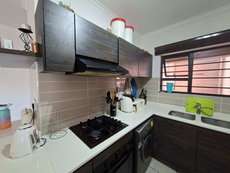 Apartment For Sale In Randburg - Photo 10