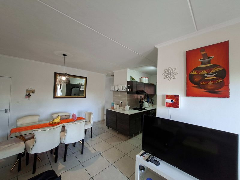 Apartment For Sale In Randburg - Photo 5