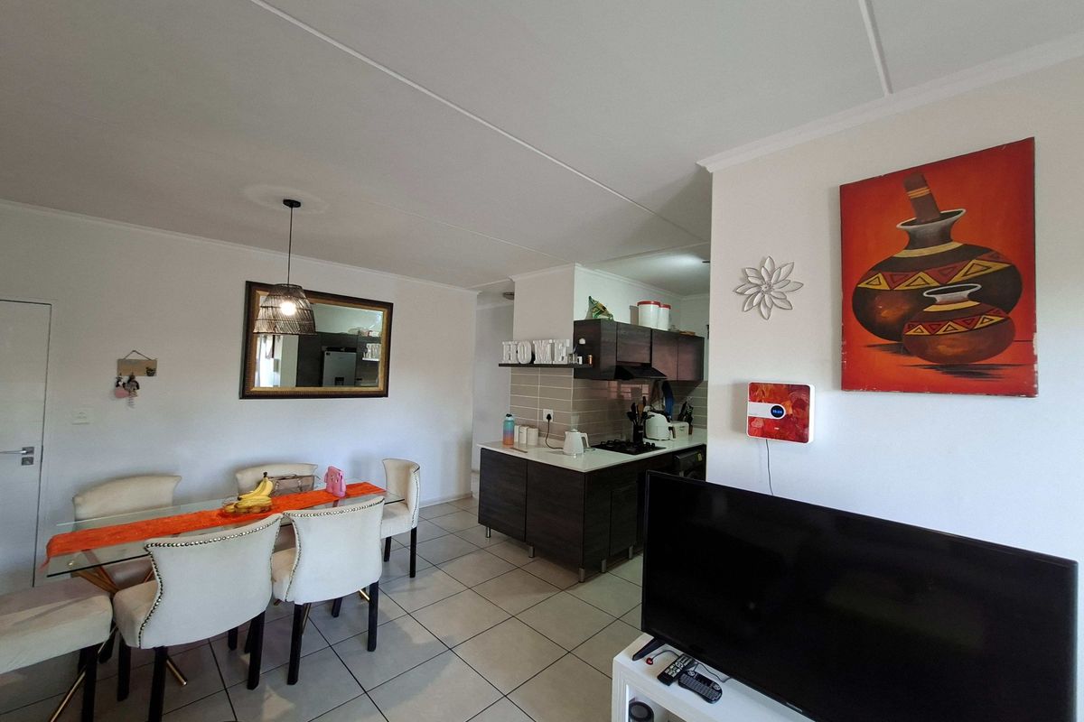 Apartment For Sale In Randburg - Photo 5