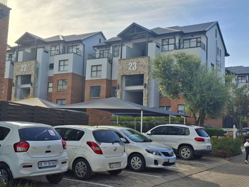Apartment For Sale In Randburg - Photo 2