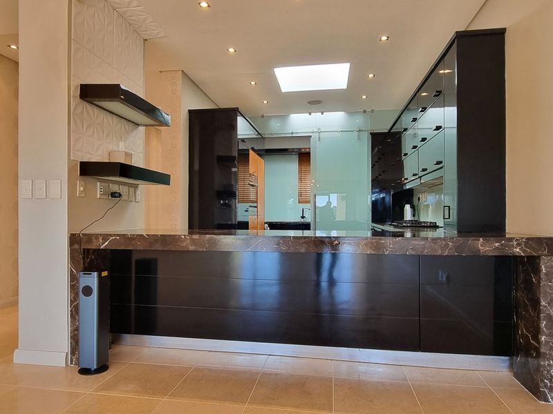 Apartment For Sale In Sandton - Photo 8