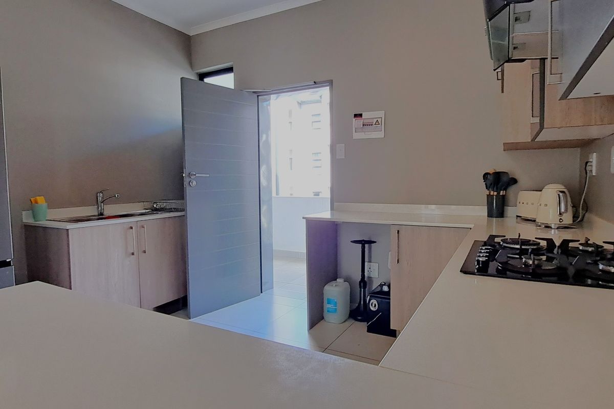 Apartment For Sale In Midrand - Photo 2